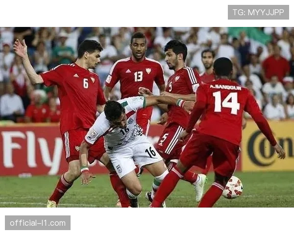 滕哈格专访：谈“后腰前置”战术灵感来源于对古典10号位的现代改造